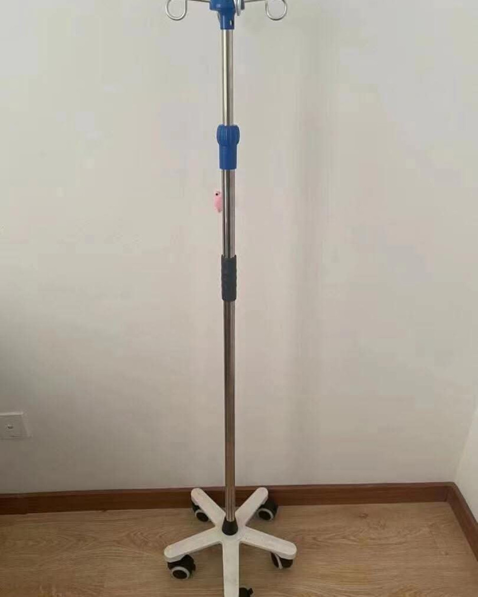 Medics on Duty-Drip stand-image-1