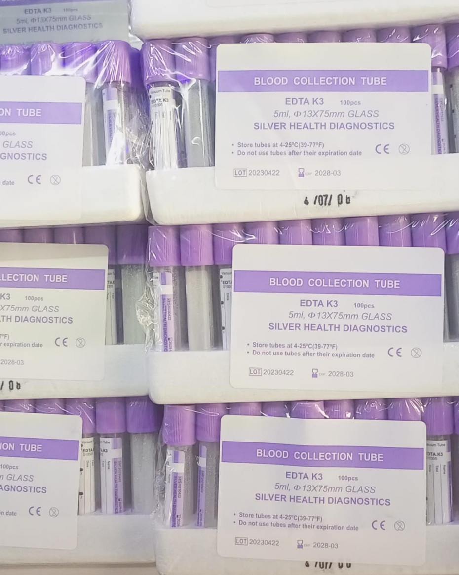 Medics on Duty-Edta vacutainer bottle-image-1