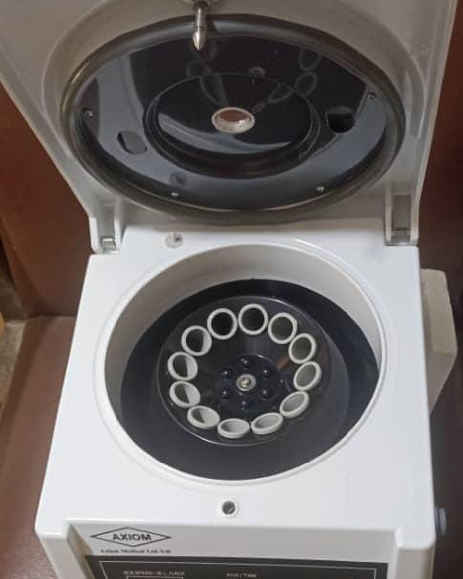 Medics on Duty-12 Bucket Digital Centrifuge Machine-image-1